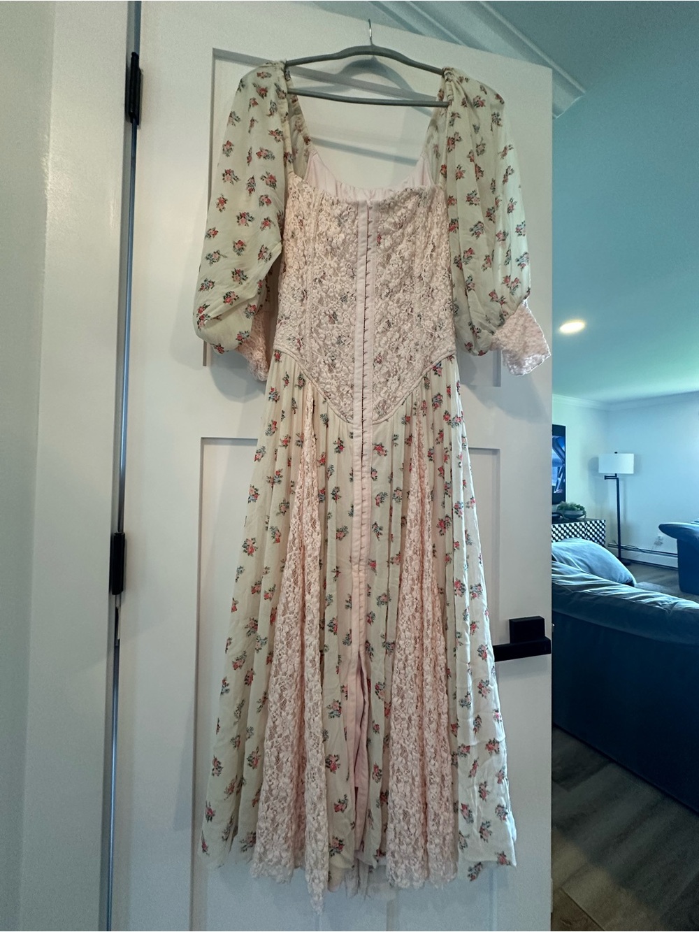 We Are Hah Women's Corset Cream Floral Lace Midi Dress Size Large